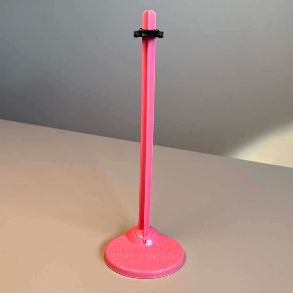 Vintage‎ Monster High Doll Stand 2008 OG CUPID PINK
